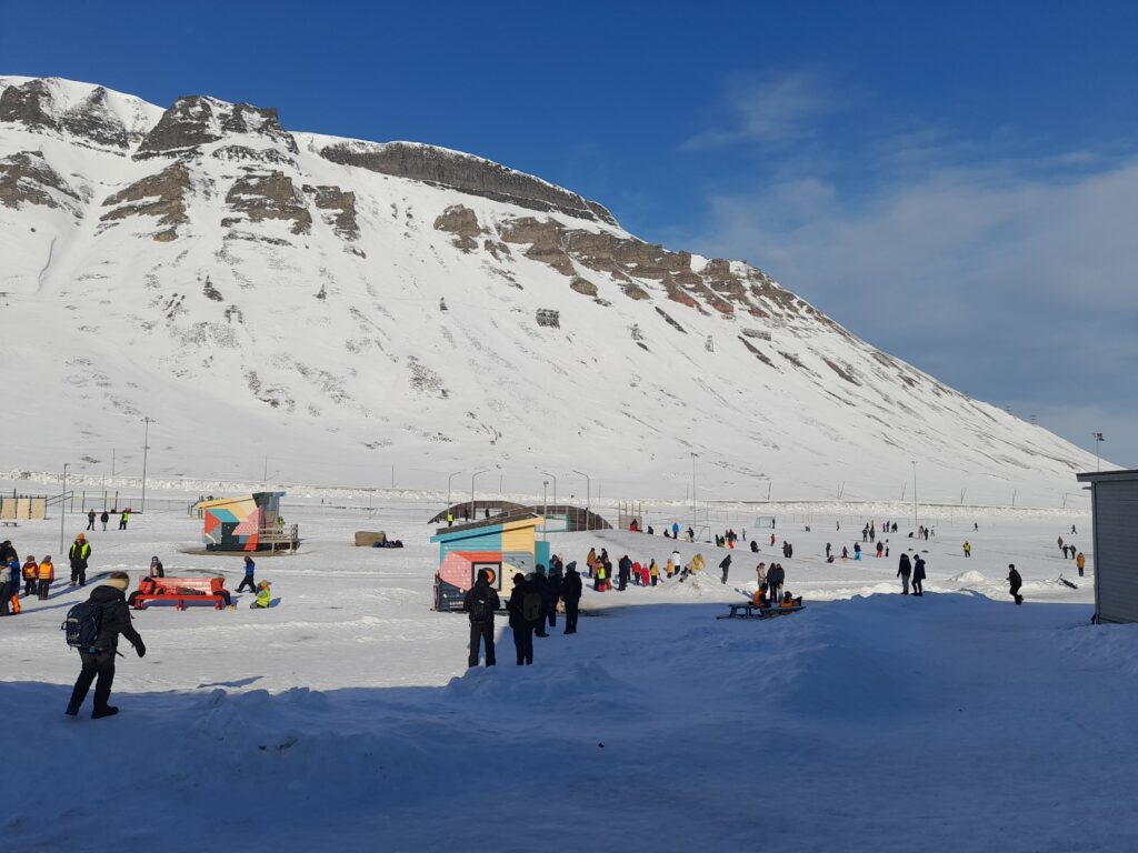 Longyearbyen Skole, Svalbard, Kokoro, 2023.